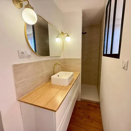 Cozy&authentic - écusson Appartamento Nîmes